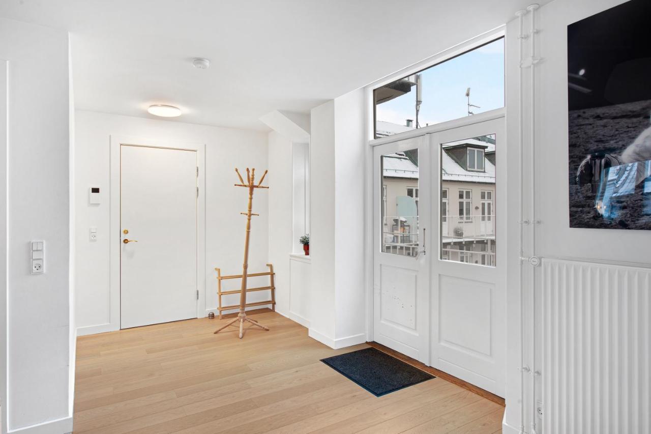 Sanders Monarch - Charming One-Bedroom Apartment With Two Balconies Копенгаген Экстерьер фото