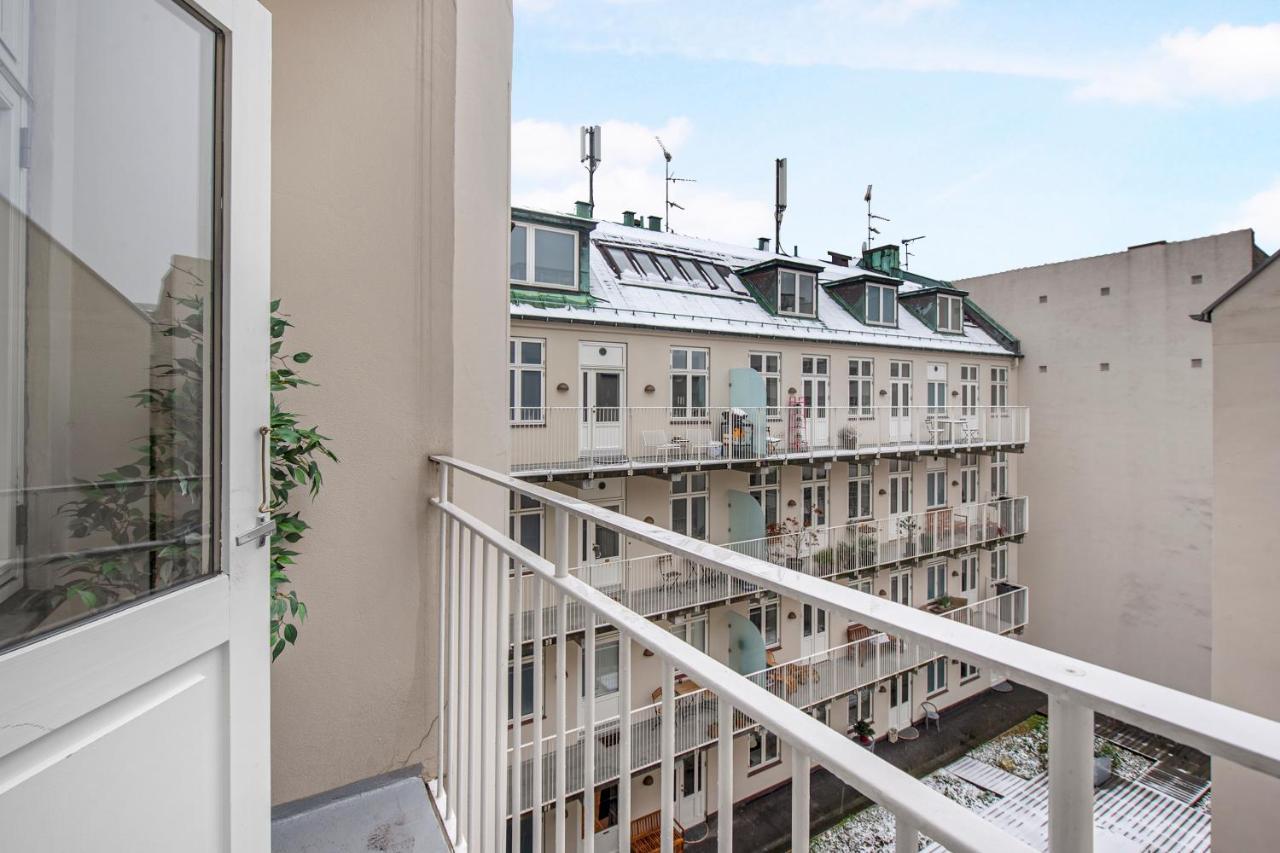 Sanders Monarch - Charming One-Bedroom Apartment With Two Balconies Копенгаген Экстерьер фото